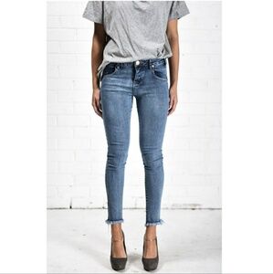 NWT One Teaspoon "Yard Birds" Skinny Jeans 25